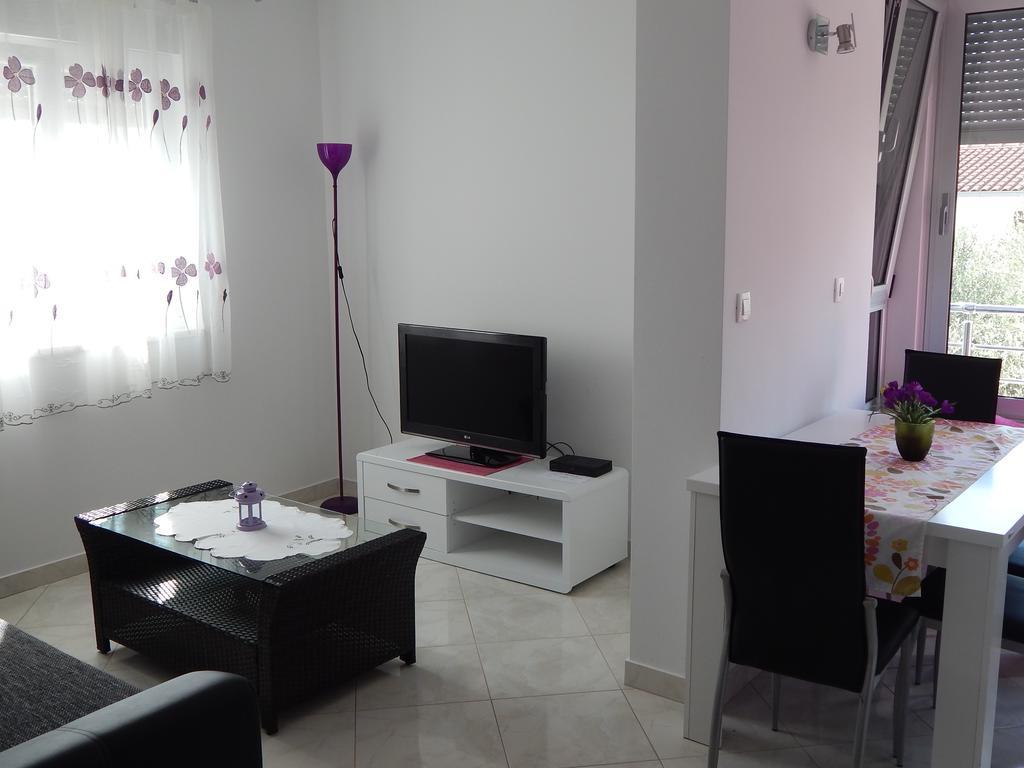 Apartments Linda Trogir Exterior foto