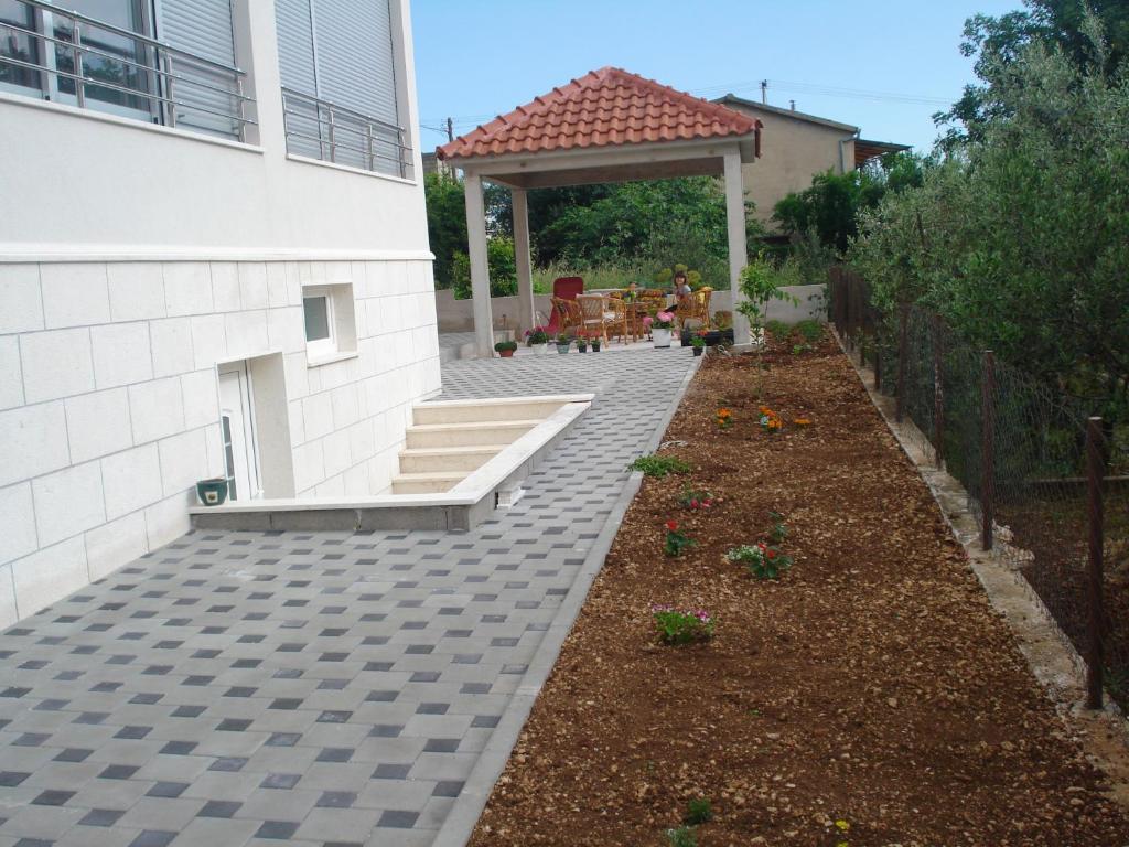Apartments Linda Trogir Exterior foto