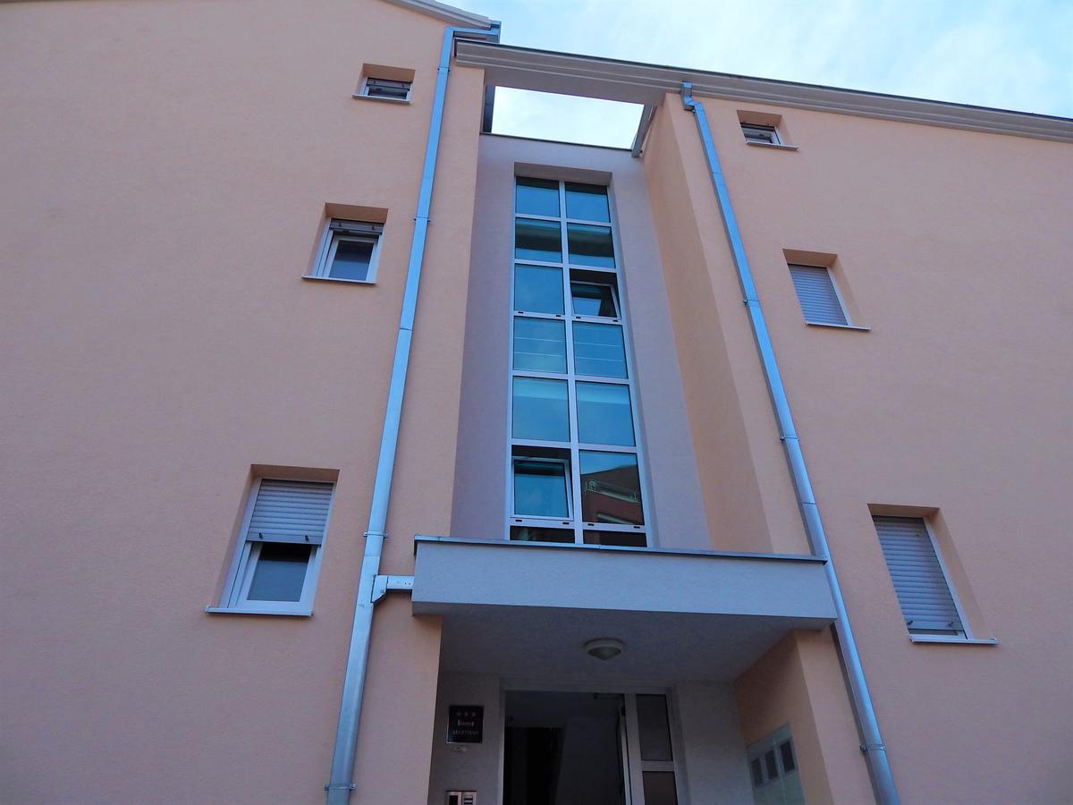 Apartments Linda Trogir Exterior foto